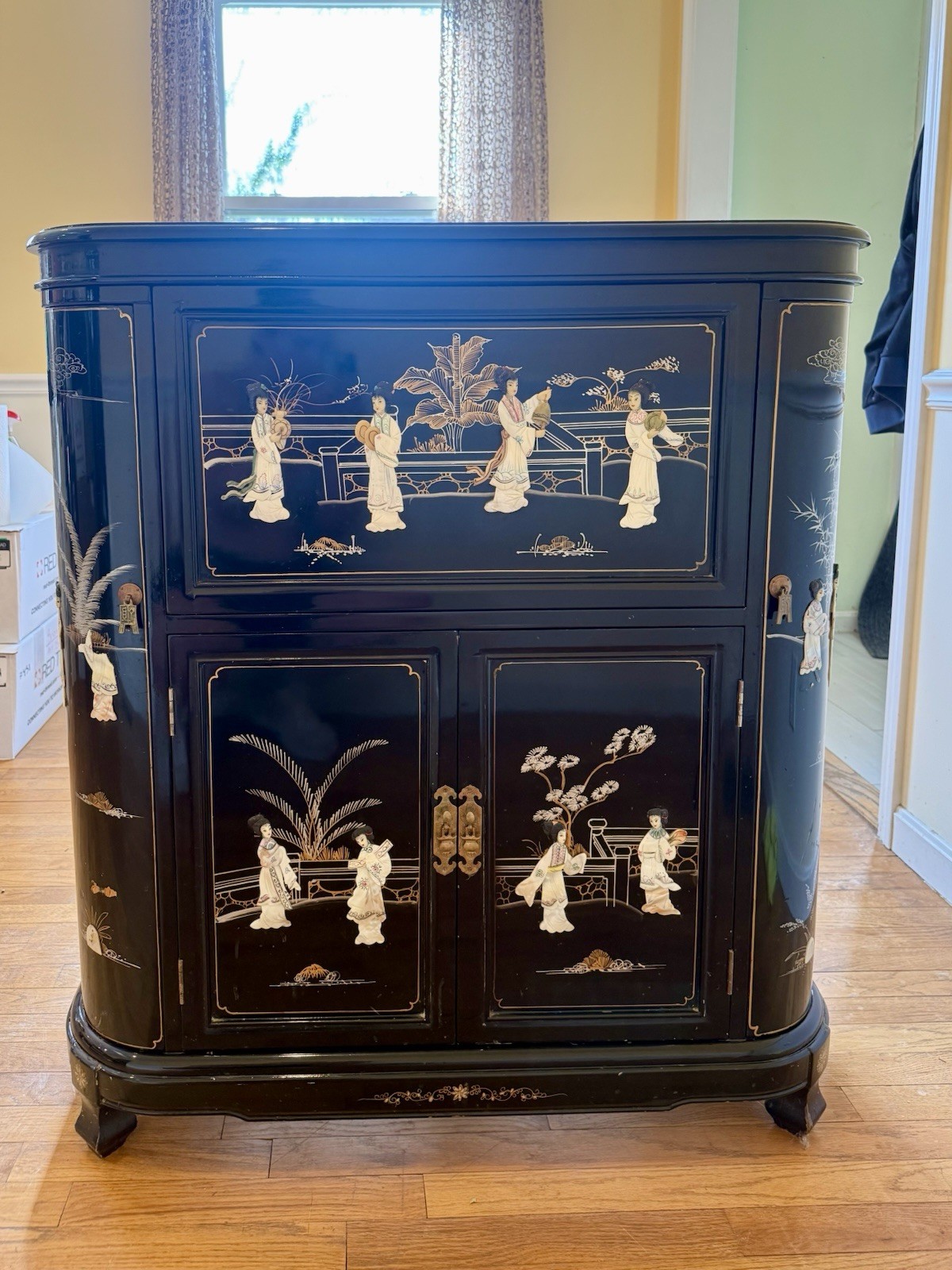 Black Lacquer Mother of Pearl Oriental Bar Cabinet +Dining Set 5 Chair, wall art