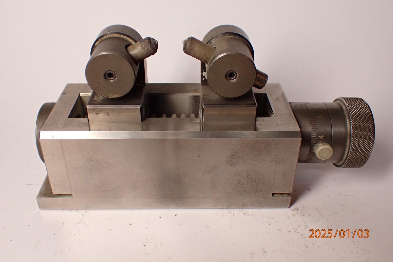 J.A.M. JAM ADJUSTABLE  DOUBLE SIDED SURFACE TOOL GRINDING GRINDER WHEEL DRESSER