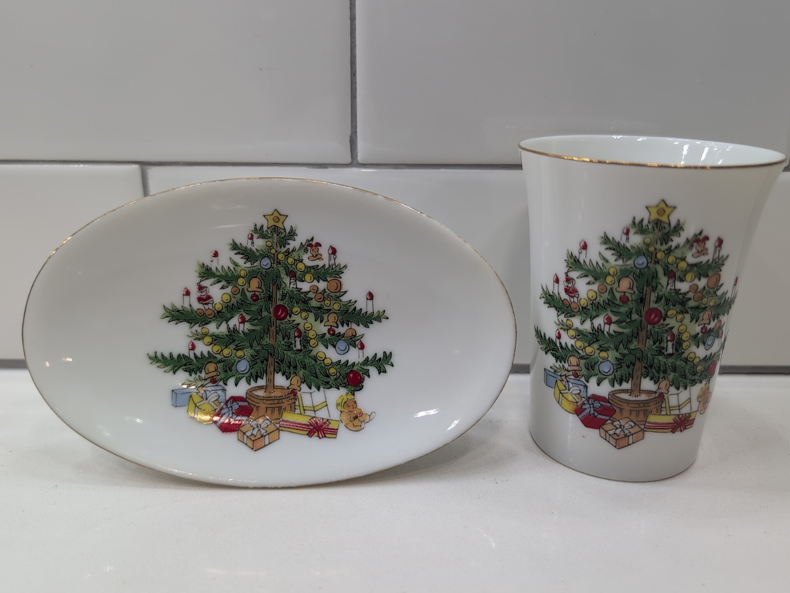 Christmas Decor Soap Dish & Cup Set Vintage Japan Bathroom