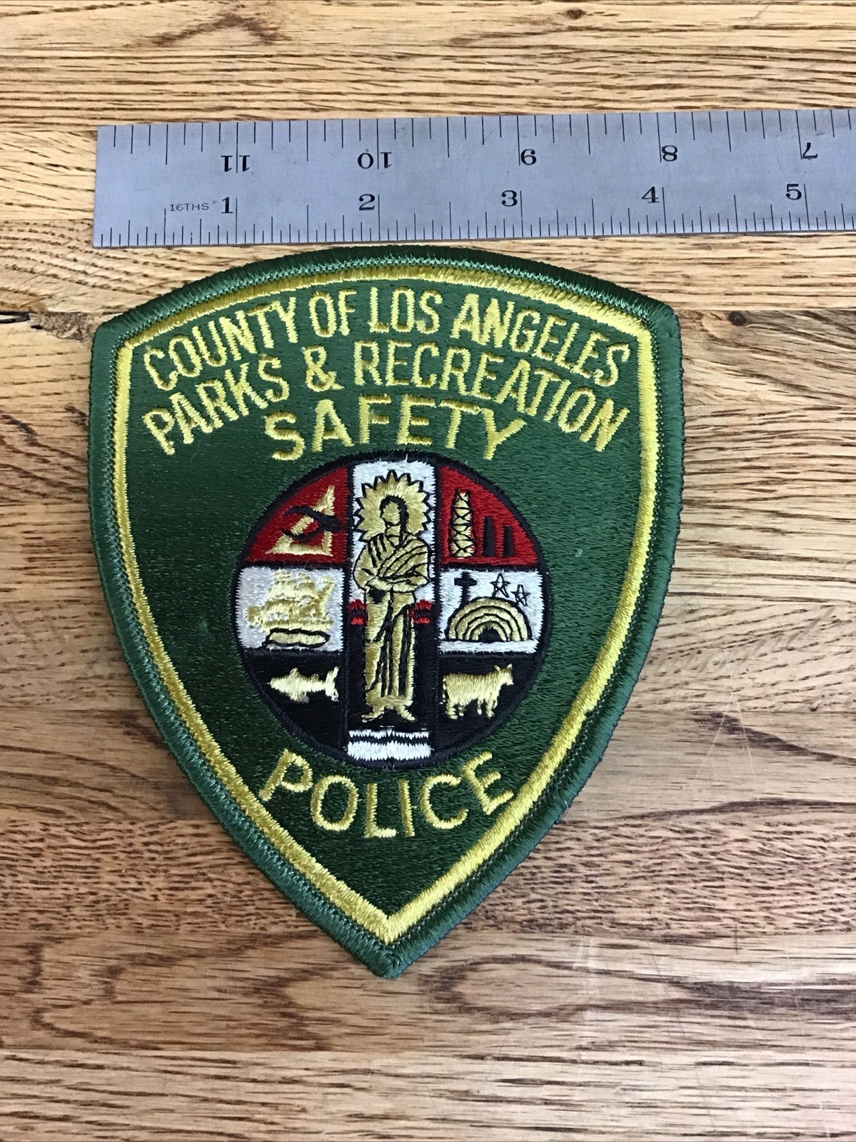 California Los Angeles County Parks & Recreation SAFETY POLICE - Patch - LL4..42