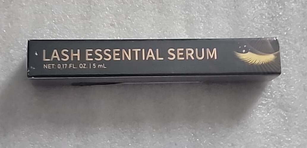 Lash Serum, Eyelash Serum for Thicker & Longer Looking Eyelashes, Eye Lash Essen