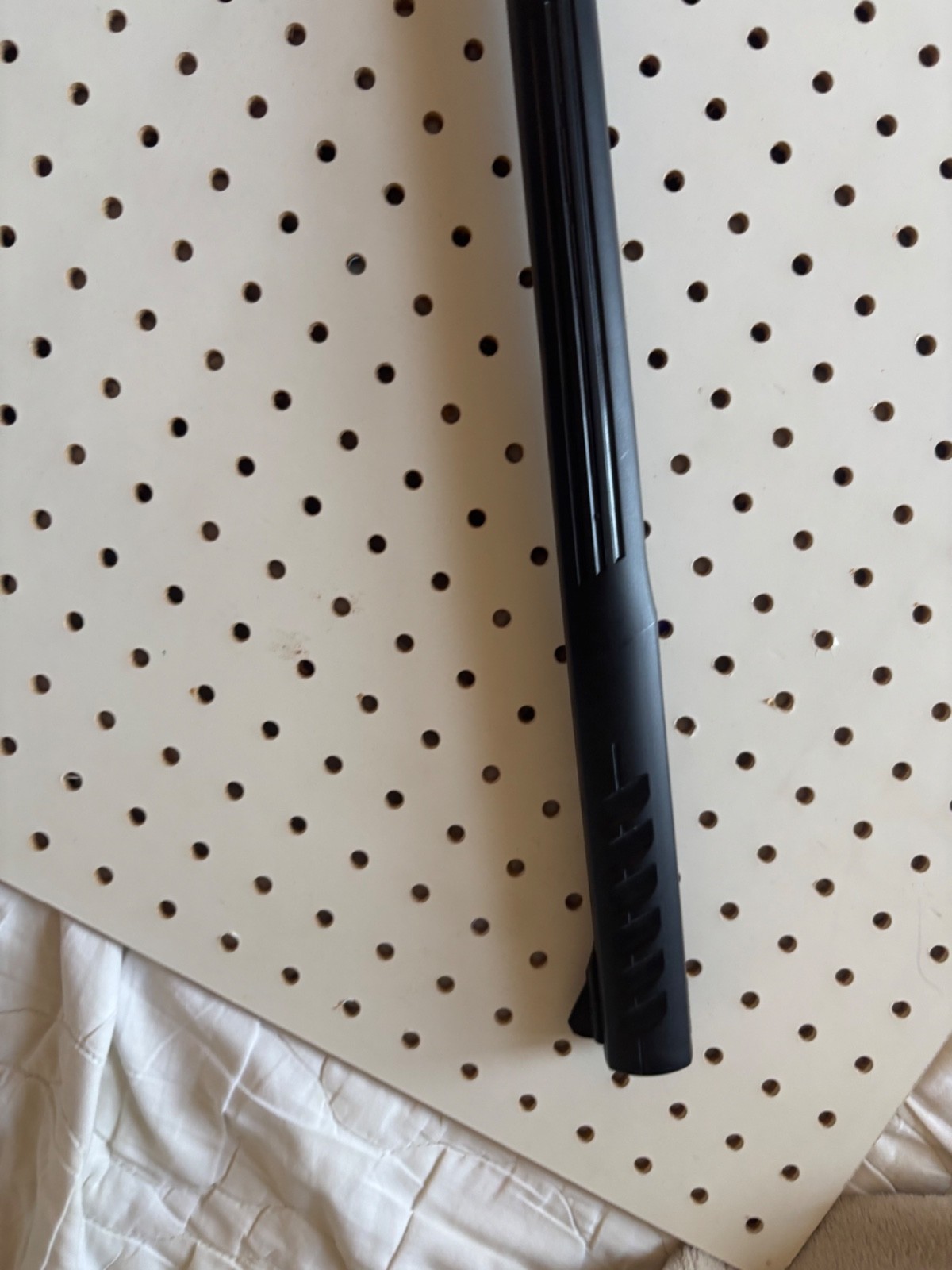 crossman shockwave quiet fire .22 cal 950 fps w/ pellets, scope, and pen loader