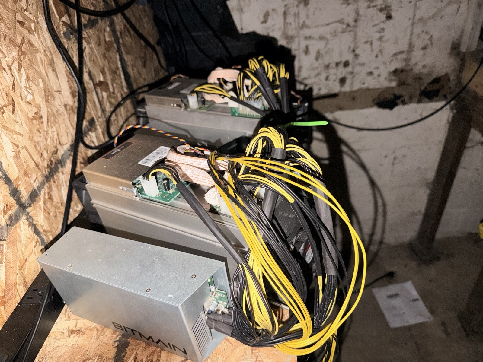 Antminer S9i 14TH/S SHA-256 ASIC Bitcoin BTC Miner 1320W MPN S9I-14.0T