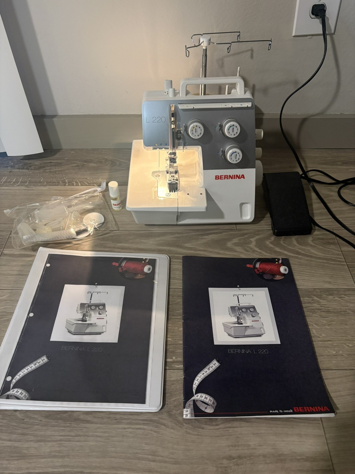 Bernina L220 Coverstitch Sewing Machine Free shipping