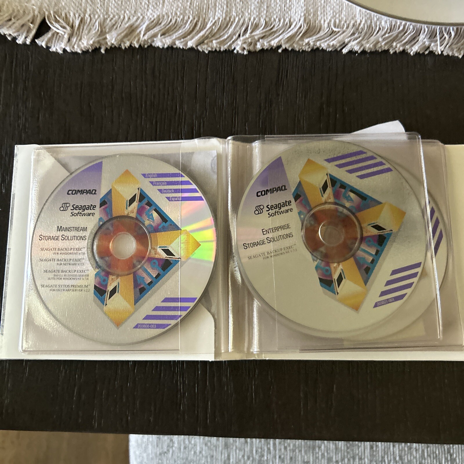 Compaq Storage Management Solutions Release 3.0  6-CD Program  Shlf
