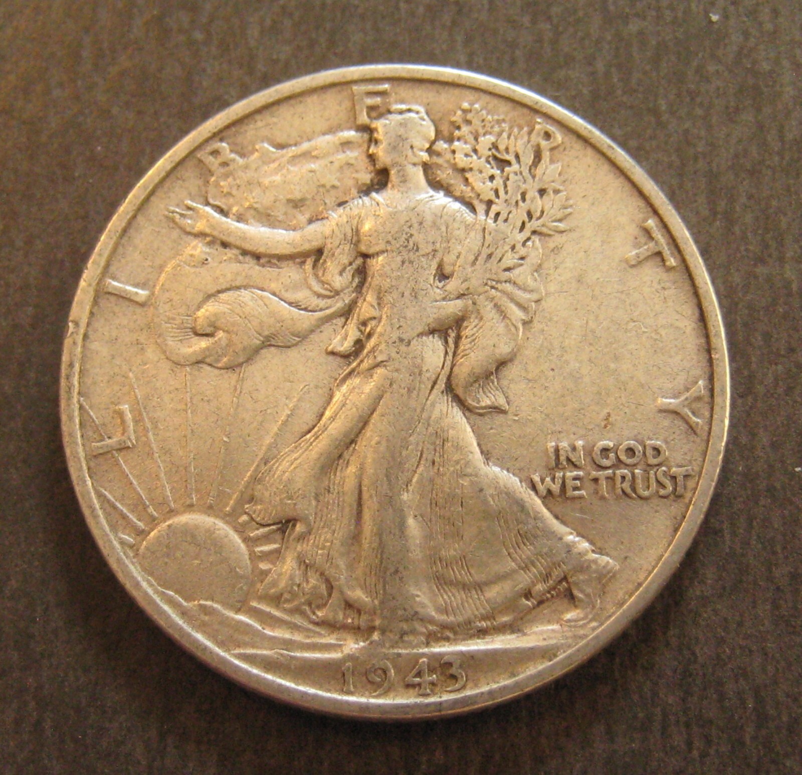 1943  Walking Liberty Silver Half Dollar - * 90% Silver * -  (P4669)