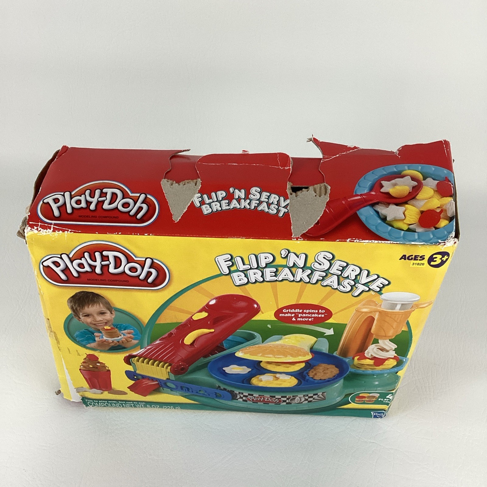 Play-Doh Flip N Serve Breakfast Playset Griddle 2010 Hasbro Kitchen Creations
