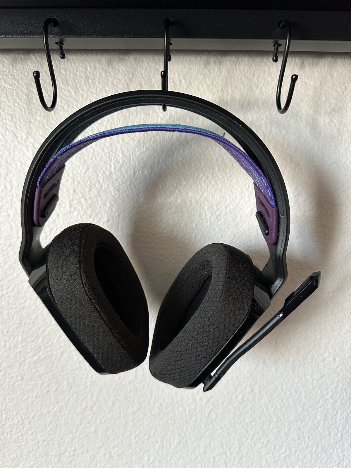 Logitech G535 Lightspeed Wireless Gaming Headset only Read/r