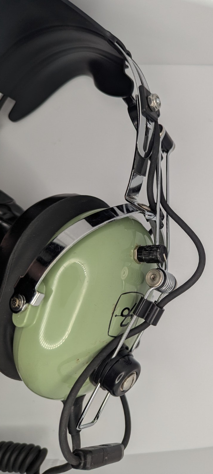 David Clark Model H10-76 Pilot Aviation Headset