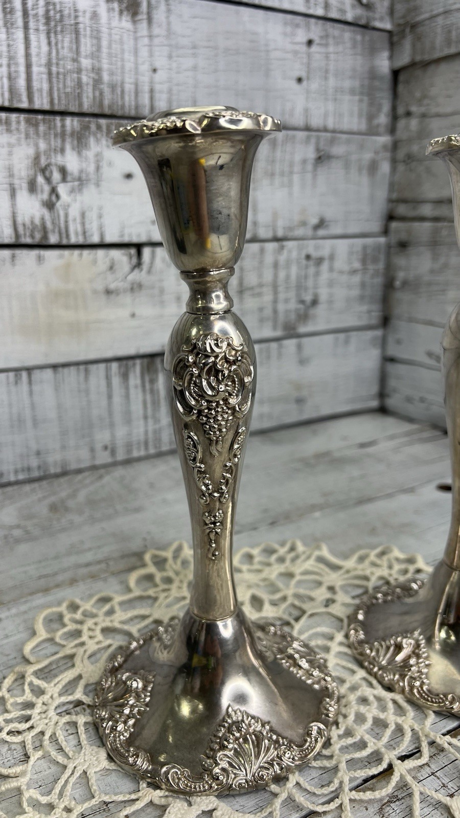 VINTAGE PAIR 2 GODINGER SILVER PLATED 8 25” CANDLESTICK BAROQUE GRAPE PATTERN 🩶