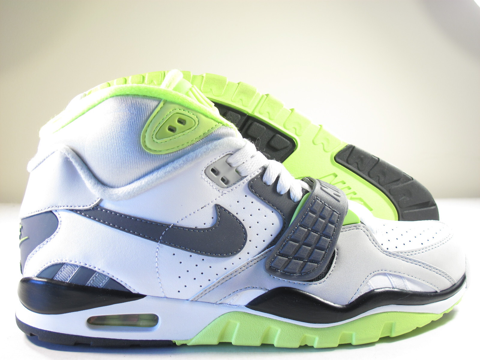 DS 2013 NIKE AIR TRAINER SC 443575 102 VOLT 8.5, 9 PRESTO MAX FORCE 180 95 97 1