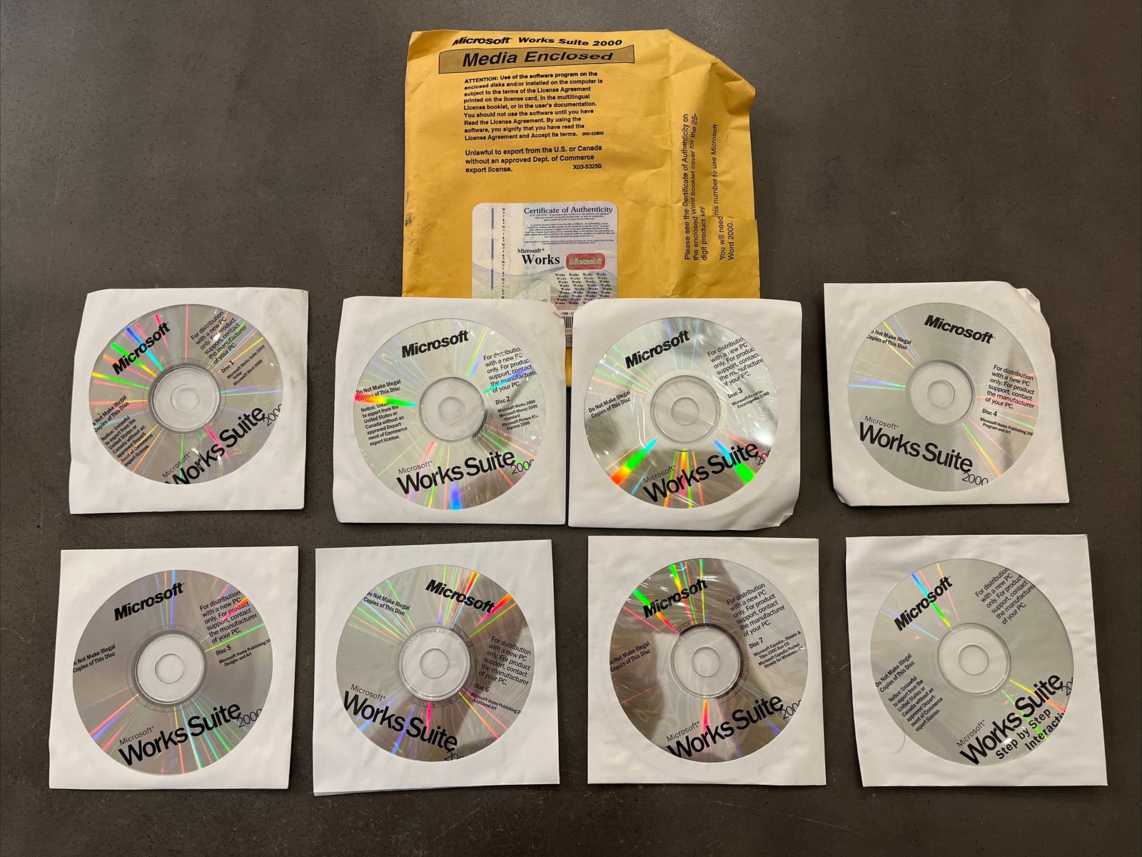 Microsoft WorkSuite 2000 - 8 Discs - Certificate Of Authenticity