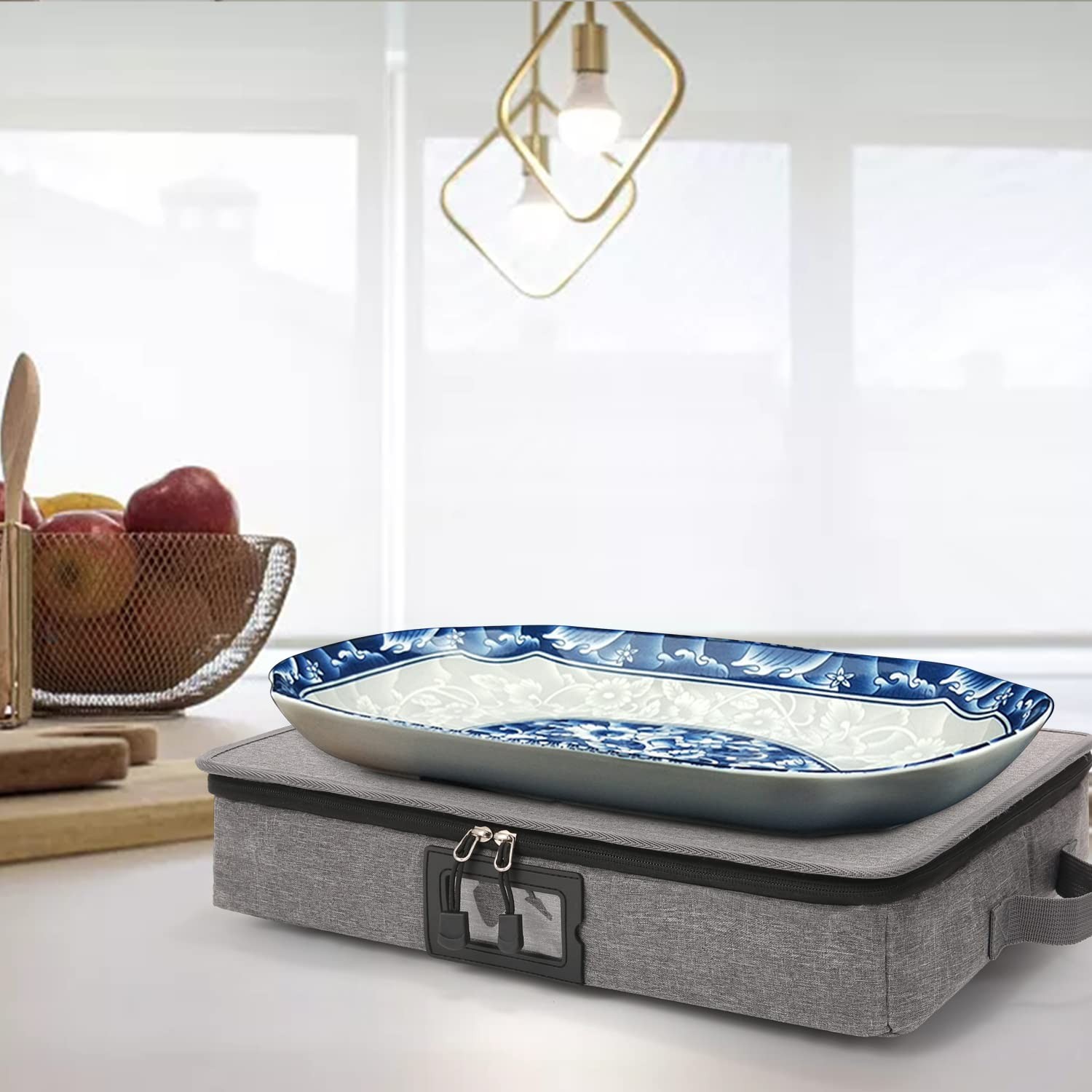 Platter Storage Case, China Storage Containers, Hard Shell and Stackable, 17'...