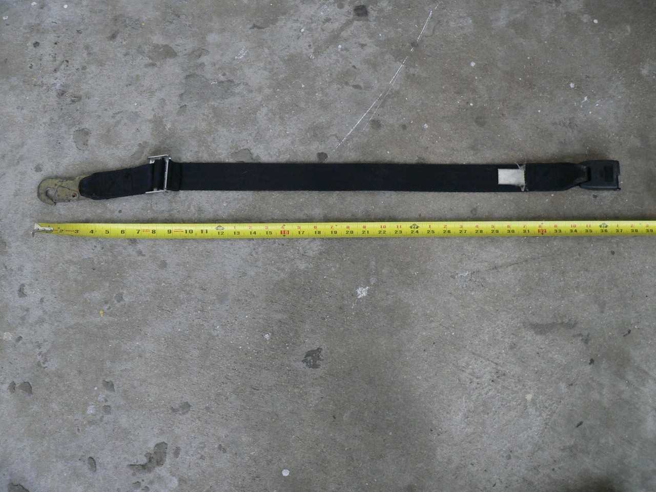 Q'Straint Sure-Lok Integrated Lap Belt with Snap Hooks