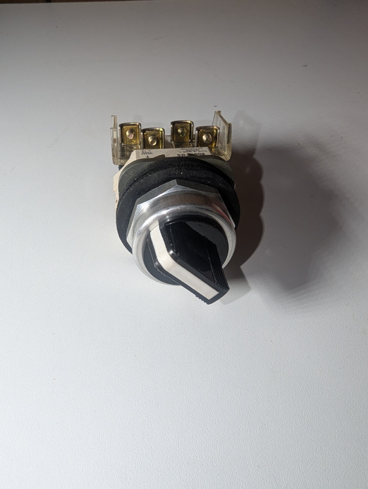 NEW GENUINE ALLEN-BRADLEY 800T-H5 SER T SELECTOR SWITCH UNIT