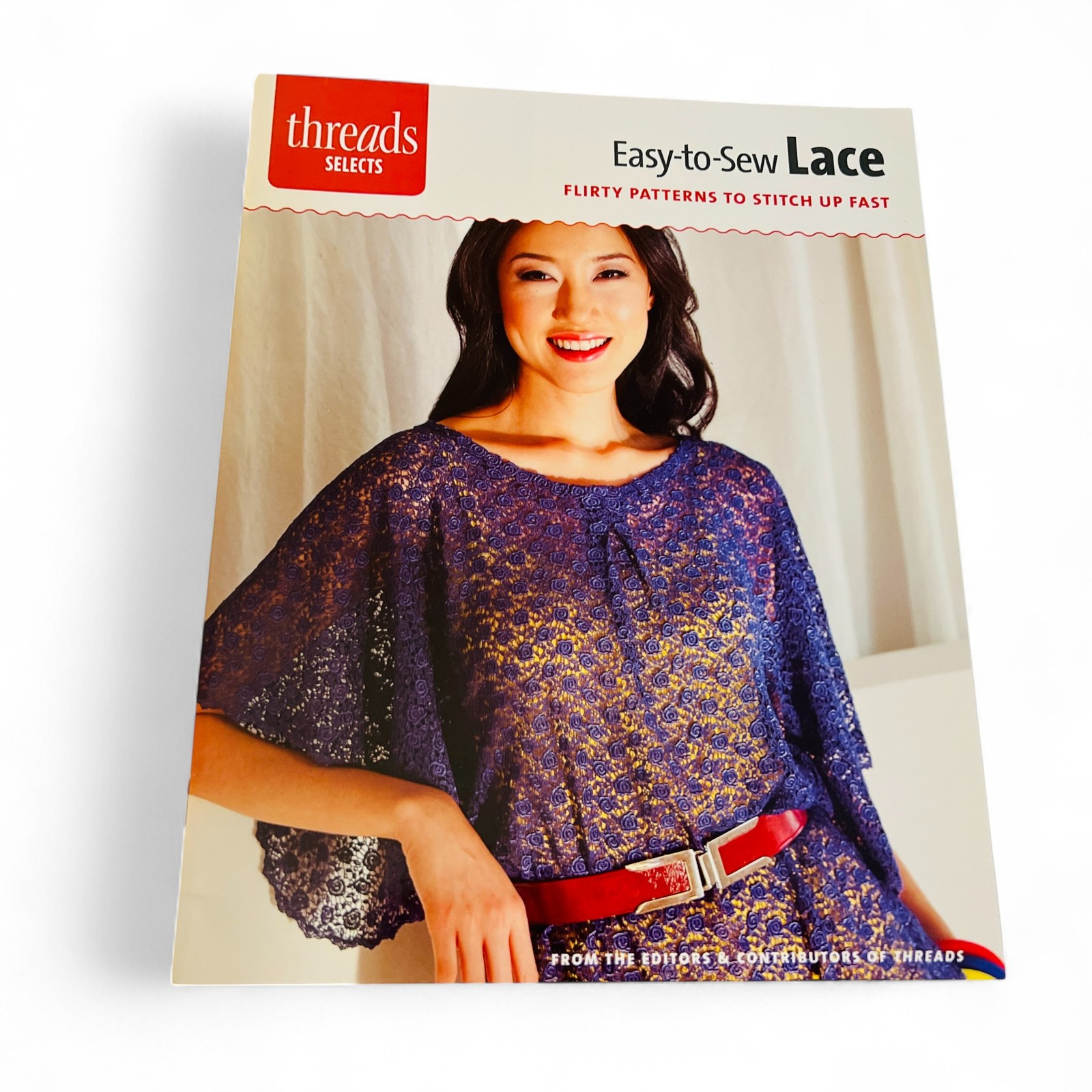 Threads Easy-to-Sew Lace – Flirty Patterns to Stitch Up Fast
