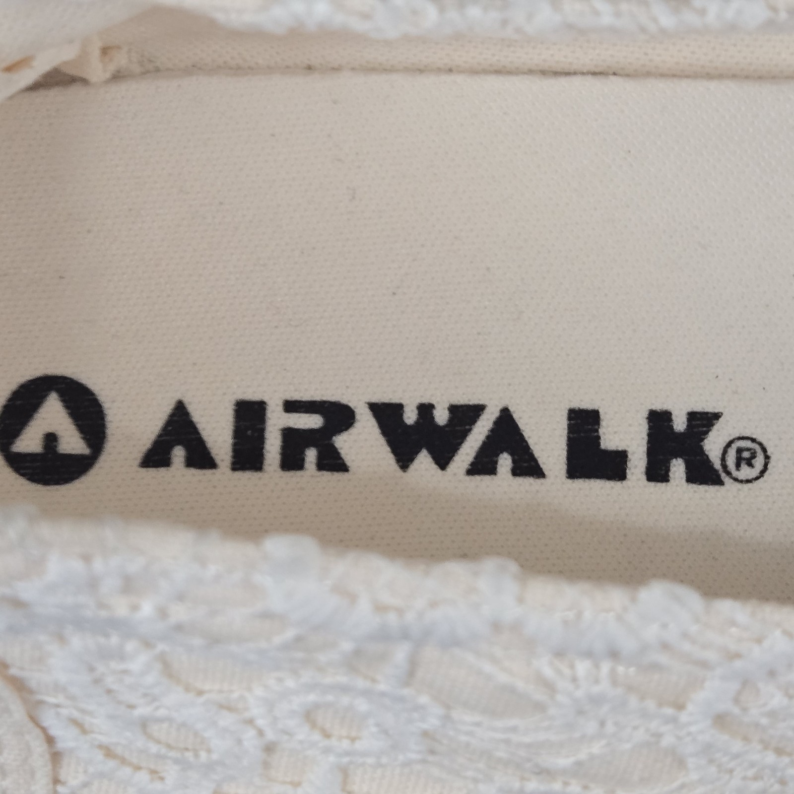 Airwalk Womens 9 Cream Floral Crochet Lace Slip On Alpargata Flats