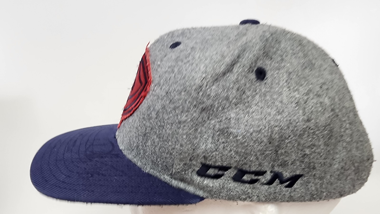 CCM South Carolina Stingrays Wool Blend Snapback Hat Grey Navy Blue Autographed