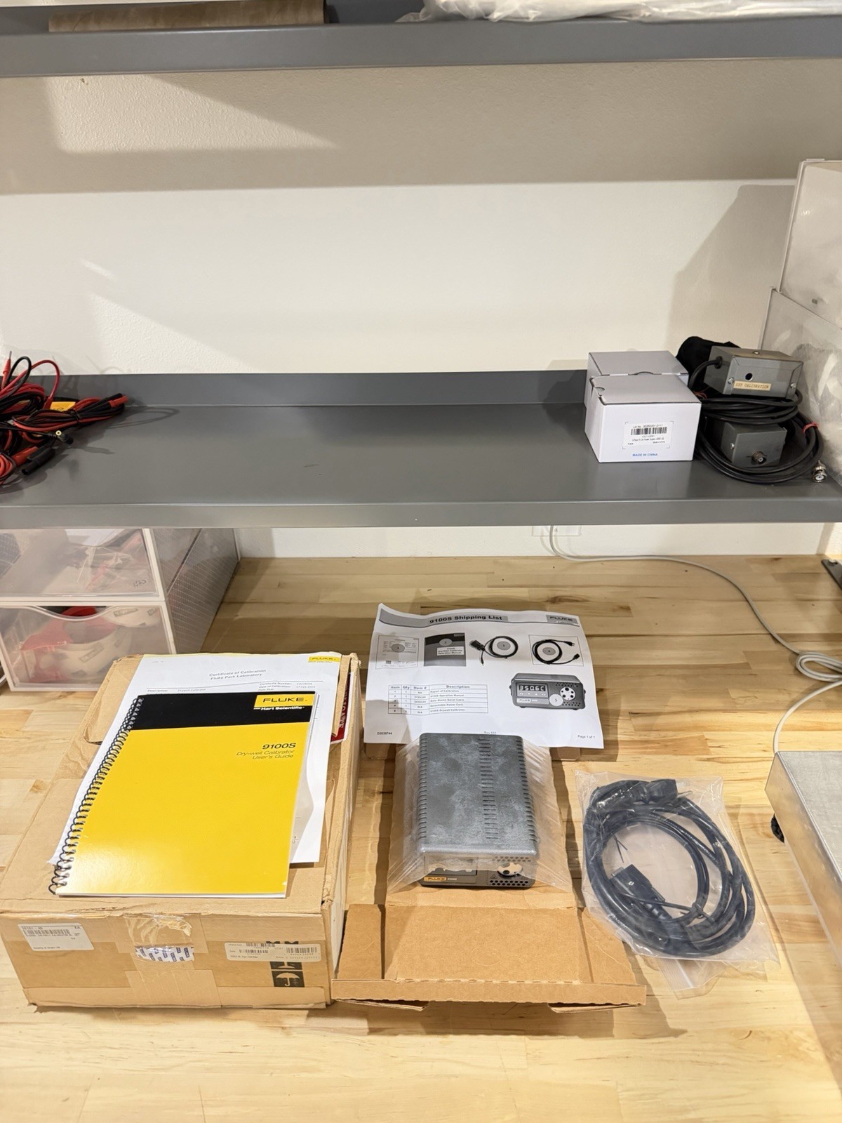 FLUKE CALIBRATION 9100S DRY WELL TEMPERATURE CALIBRATOR FREE SHIPPING