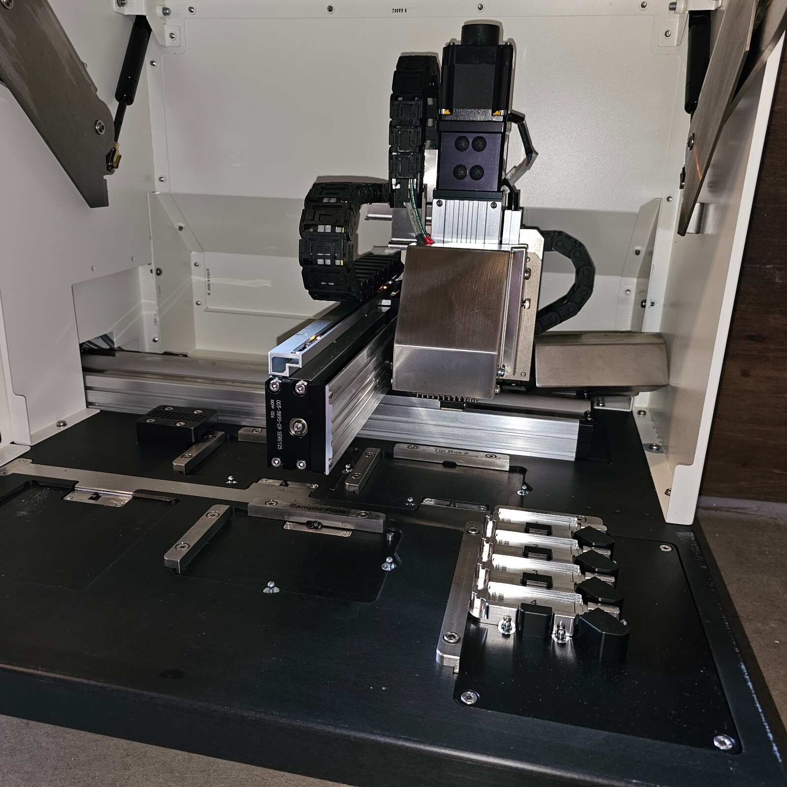 Applied Biosystems 3072 OpenArray AccuFill Liquid Handling System AB