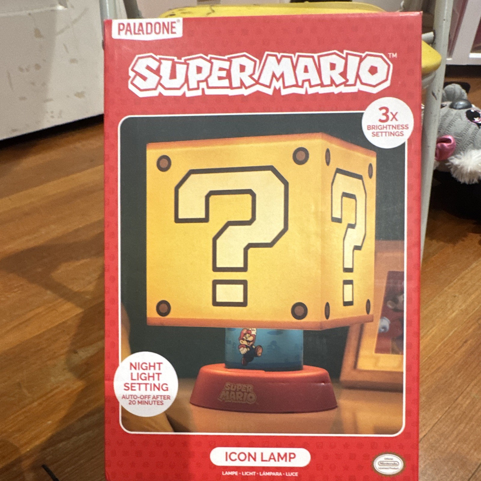 Paladone Super Mario Question Block LED Icon Lamp Night Light Battery/USB