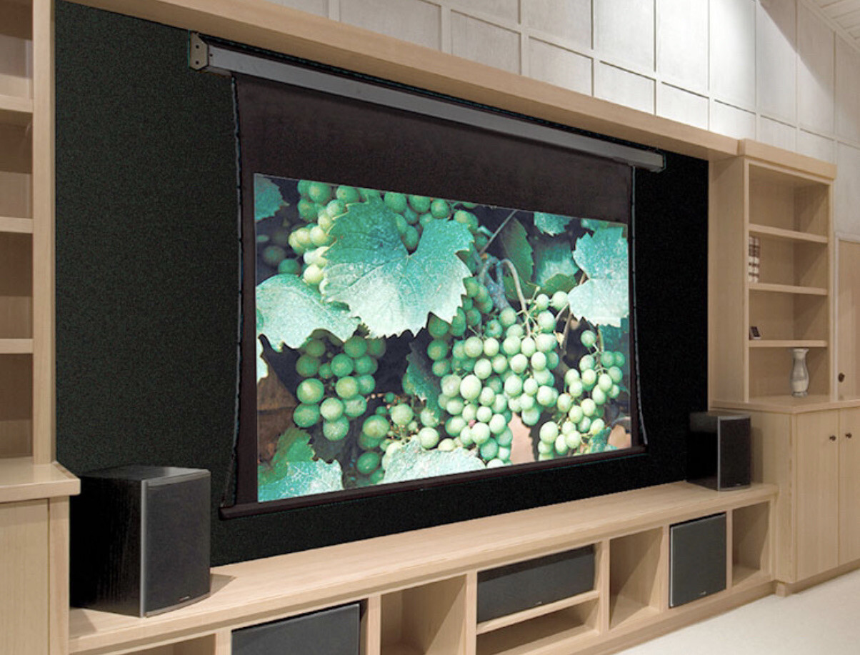 DRAPER PREMIER PROJECTOR SCREEN 104”X65”