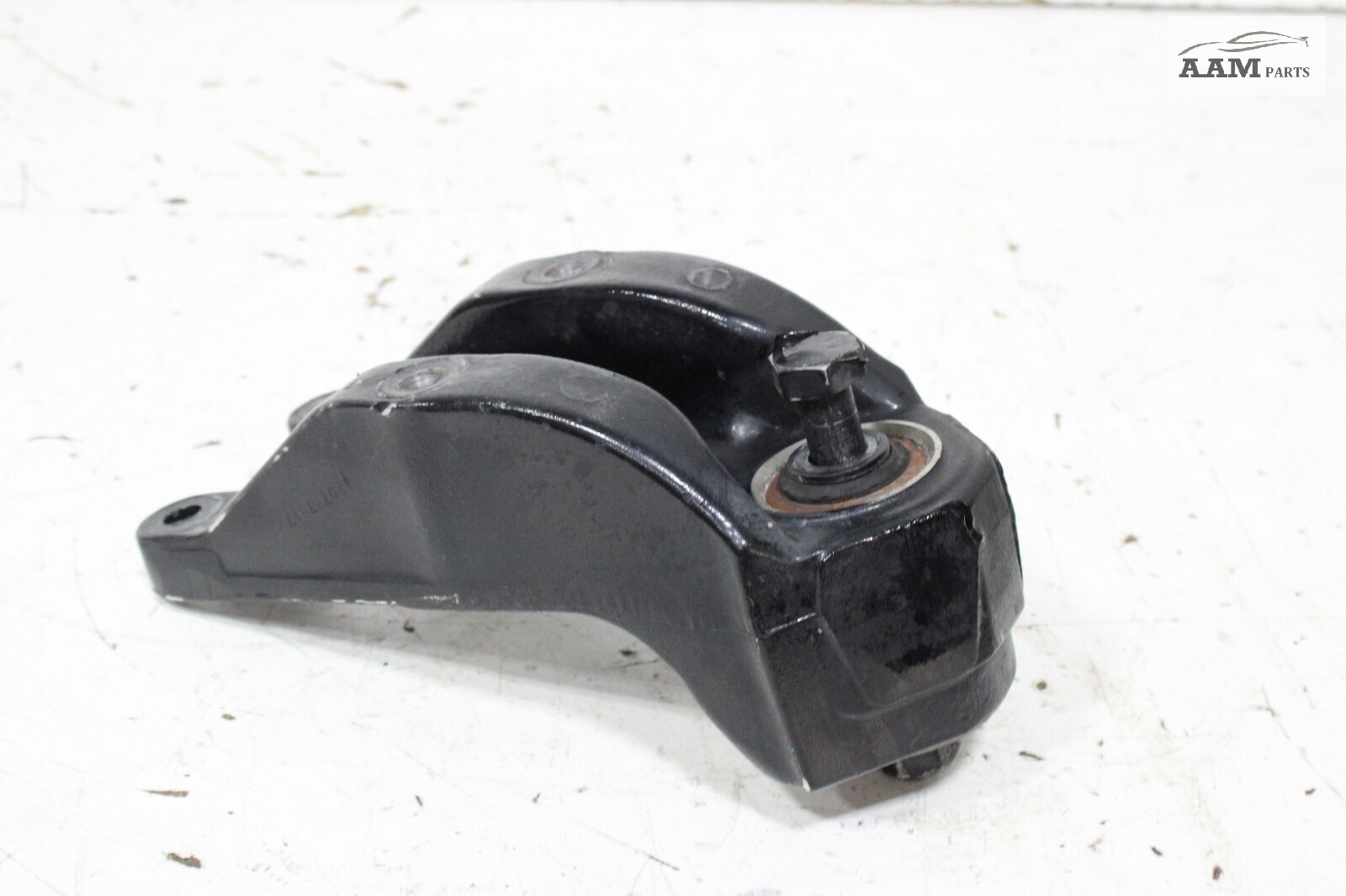 2018-2024 FREIGHTLINER CASCADIA FRONT LEFT SIDE SPRING SHACKLE BRACKET OEM