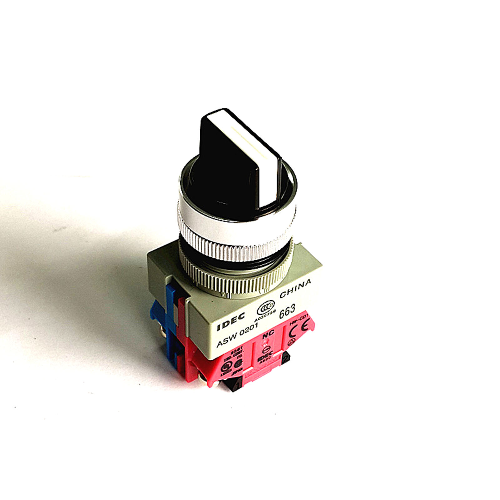 IDEC ASW211 22mm Selector Switch New 1PCS