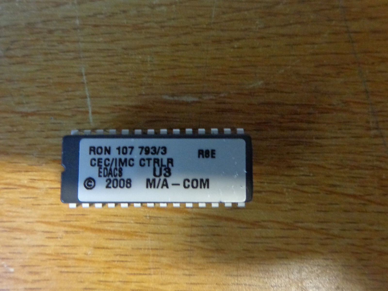 RON 107 793/3 CEC/IMC Controller EDAC8 U3 M/A-COM EPROM IC CHIP 28-pin