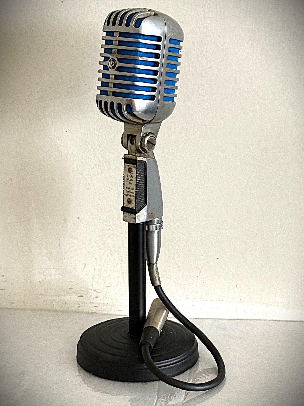 Vintage 1960's Shure 55S Dynamic Microphone, orig guts working, stand-cable inc
