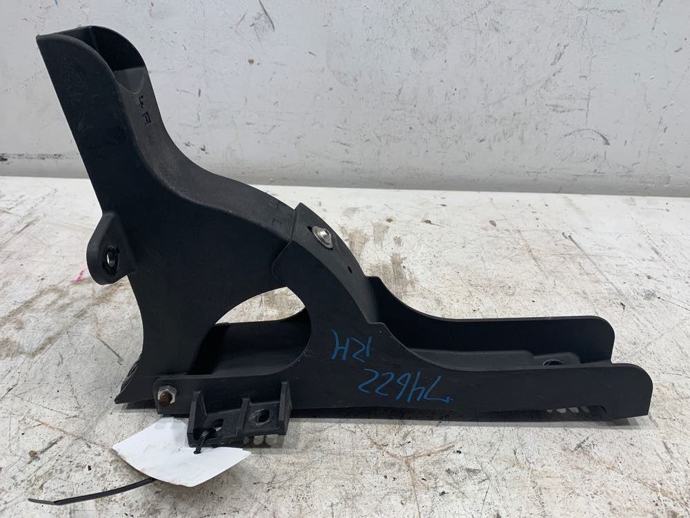 2015 Freightliner Cascadia Cab Extension Bracket (778-10307)