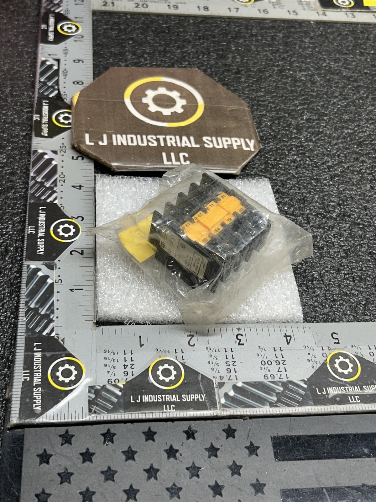 NEW! Telemecanique LA1-D13 Aux Contact_MULTIPLE IN STOCK_WARRANTY_FAST SHIPPING!
