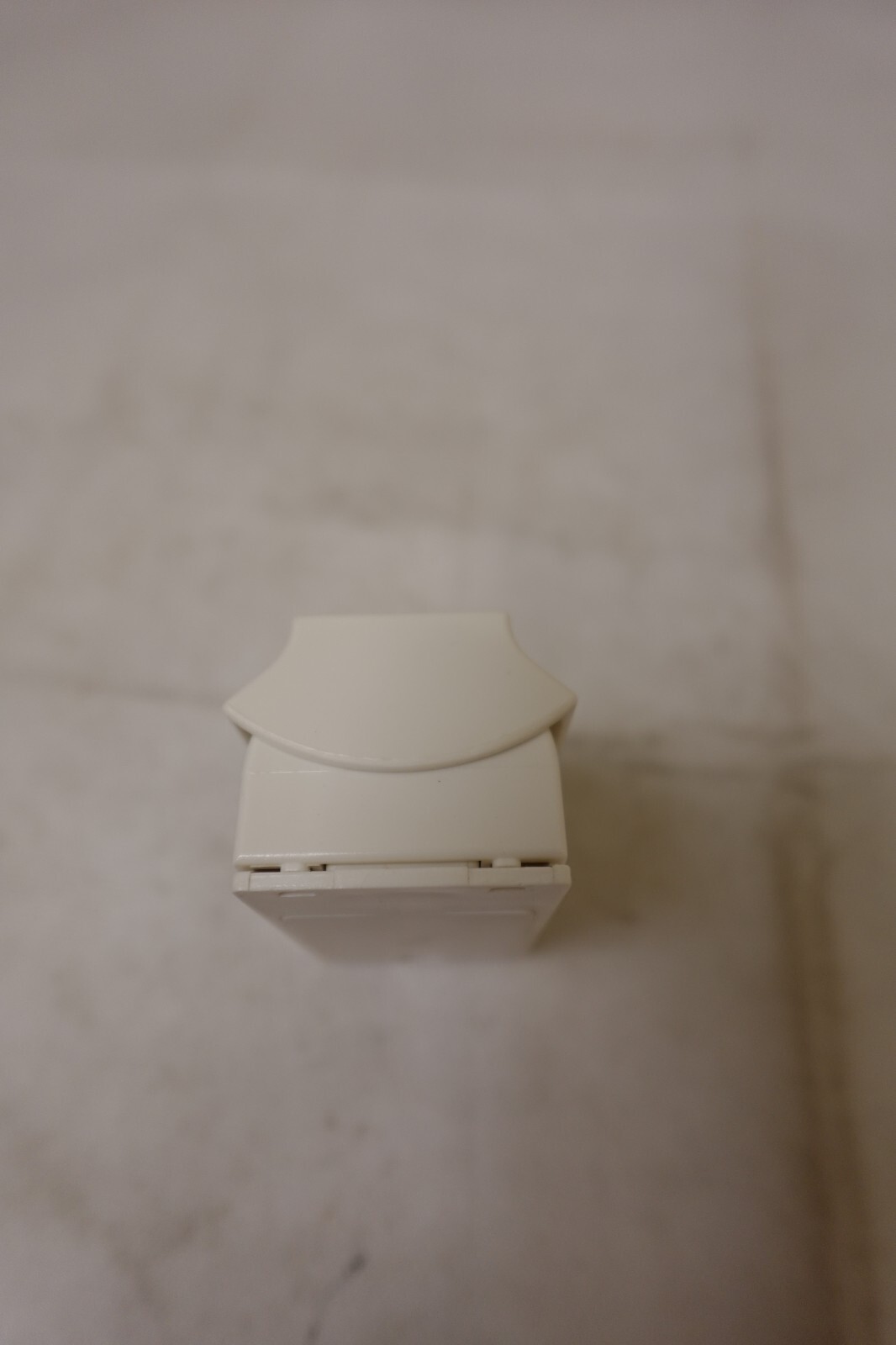 ARITECH SB01 WALL / CEILING MOUNTING UNIVERSAL SWIVEL BRACKET, ARITECH ACCESSORY