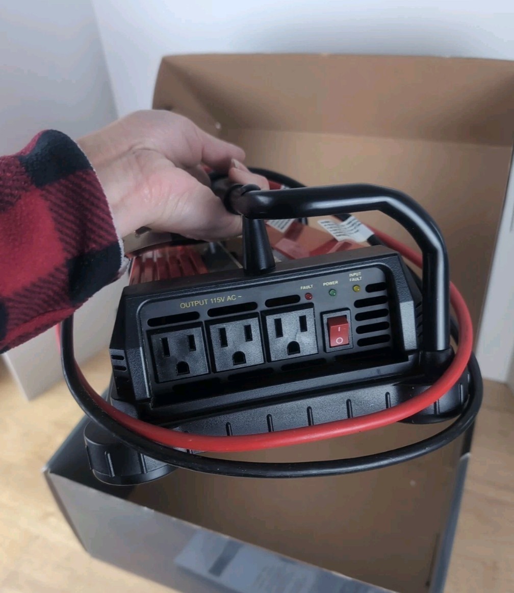 Husky 750 Watt Vehicle Power System New
