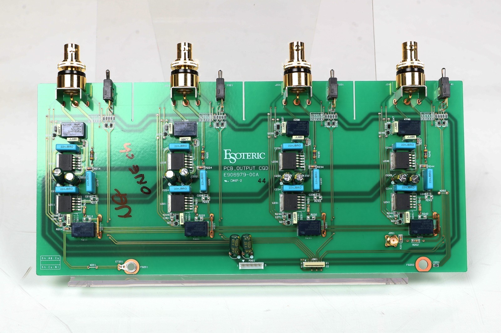 Esoteric/TEAC PCB Output COD E906979-00A CMP-2