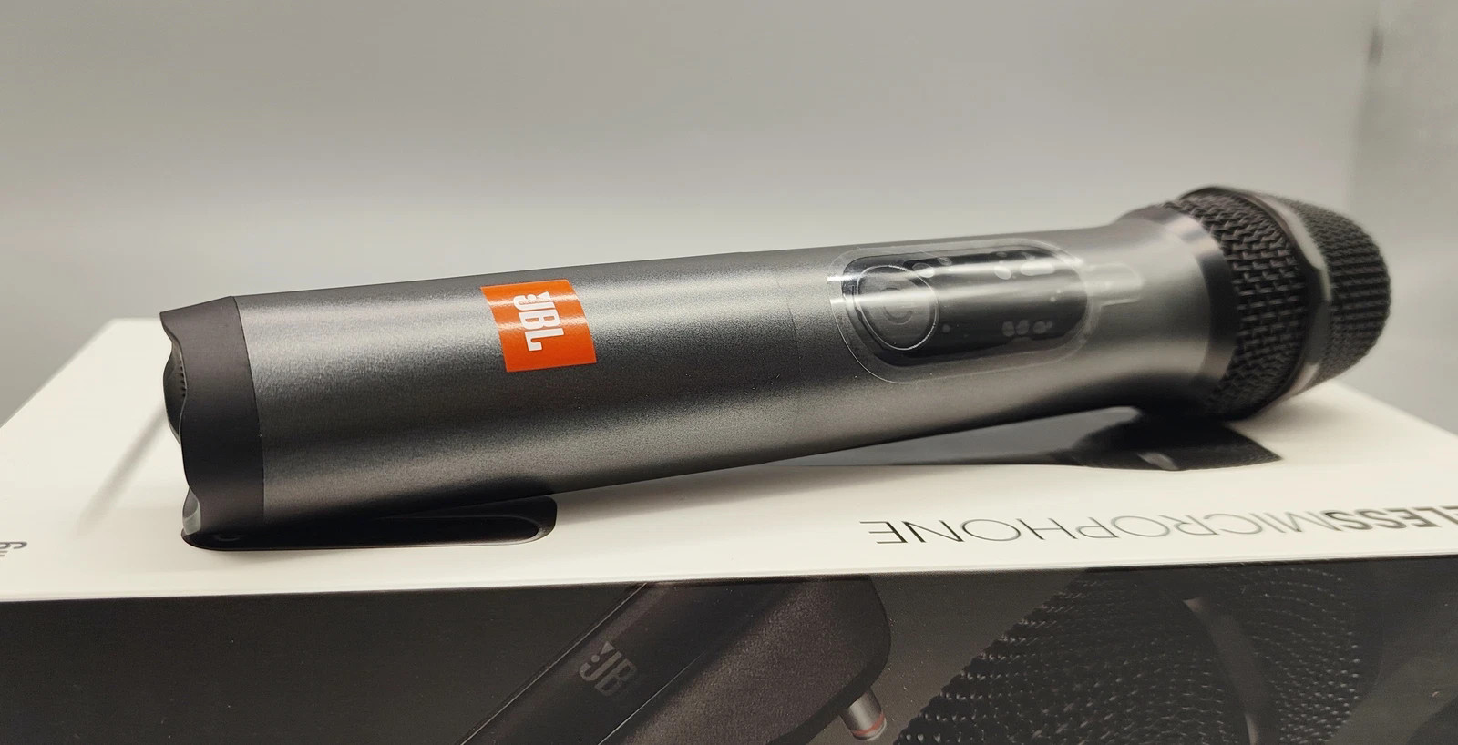 JBL JBLWIRELESSMICAM 2 Wireless Dynamic Microphones With Dual-Channel Receiver