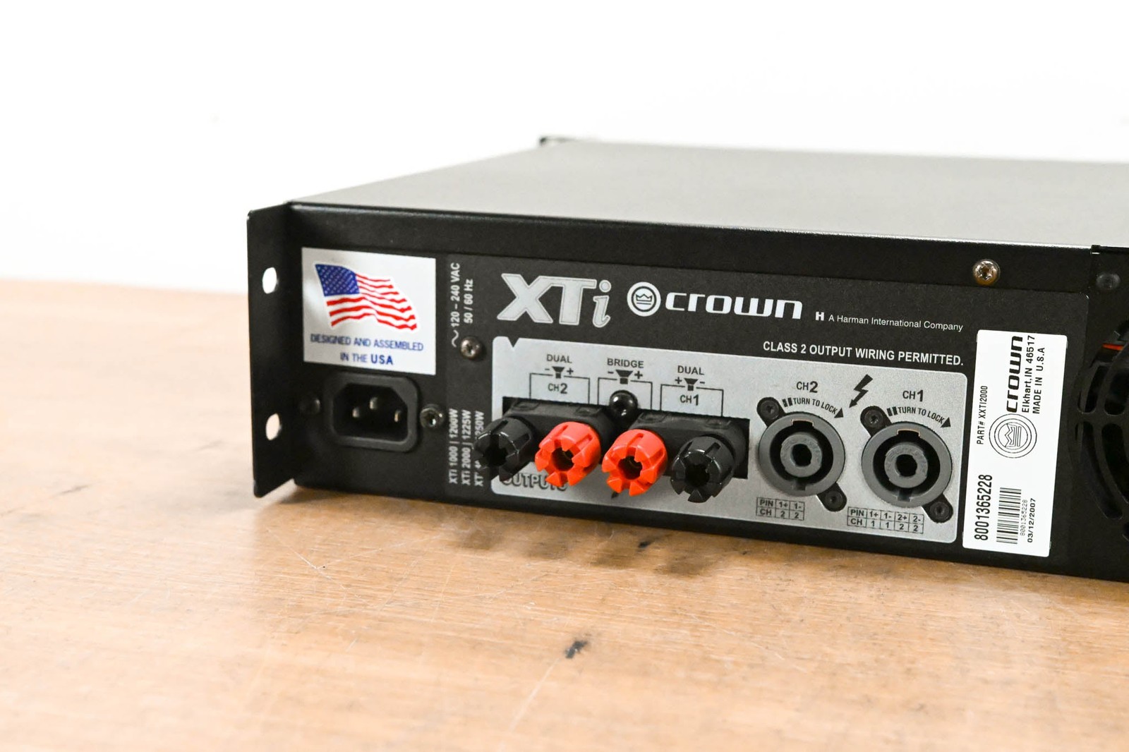 Crown XTi 2000 2-Channel Power Amplifier with DSP CG013C1