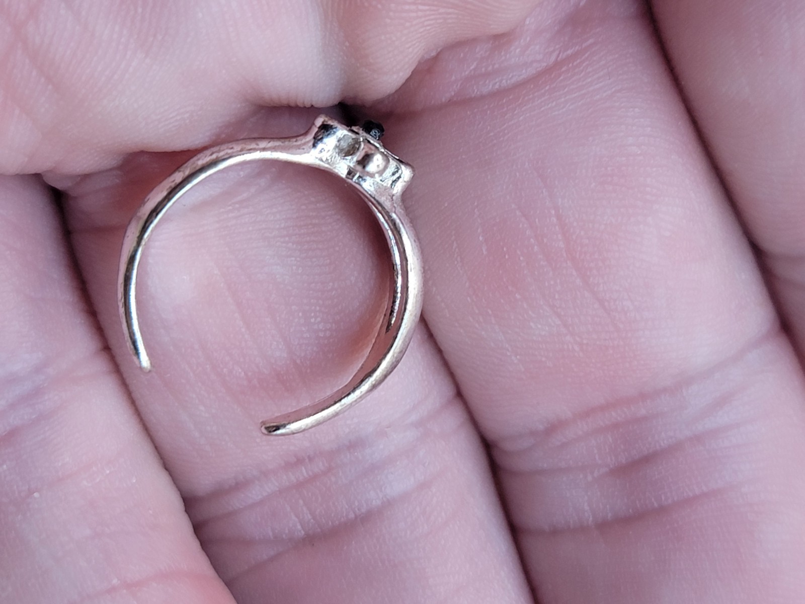 Flower Design Toe Ring Silver