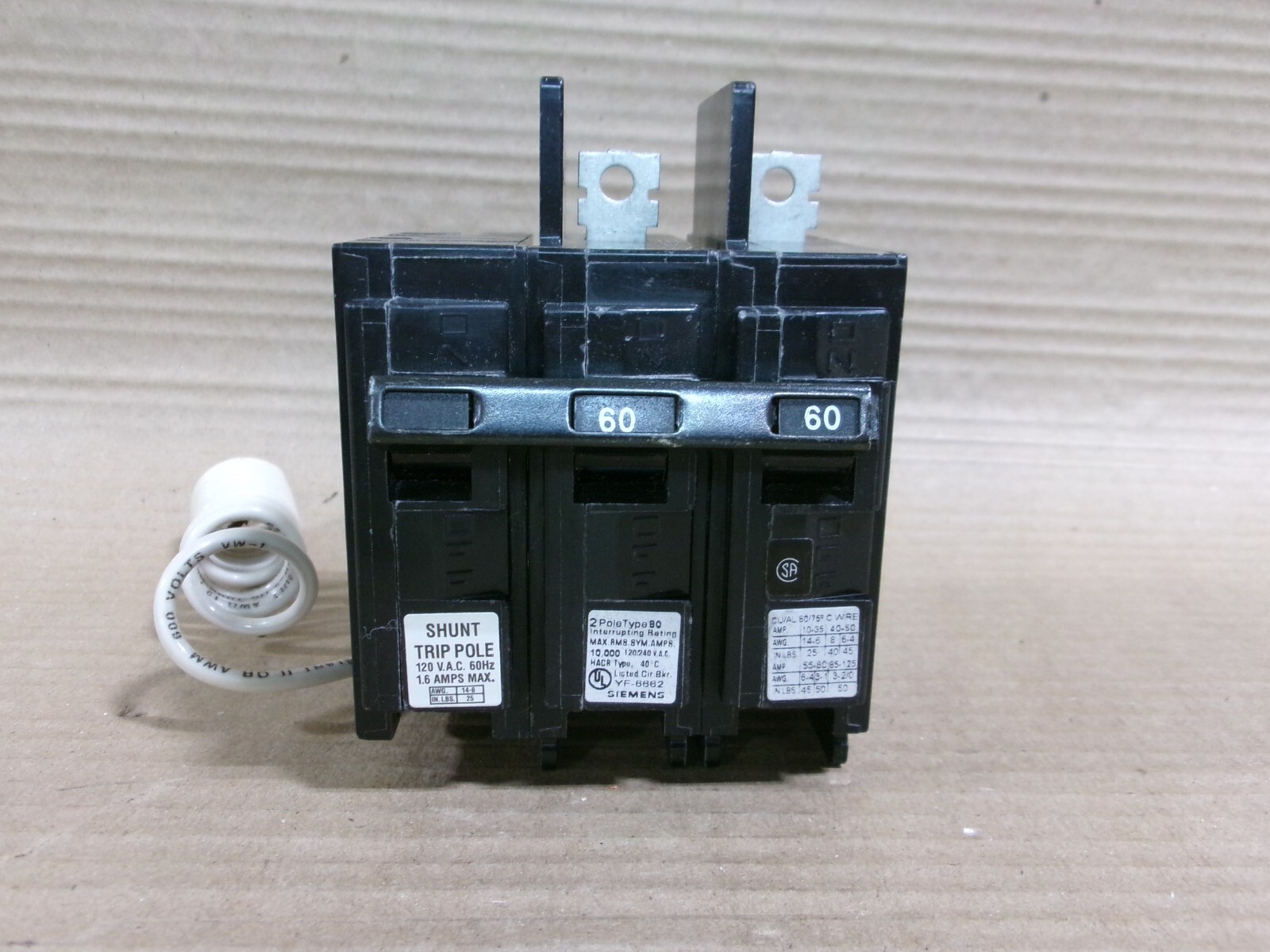 New Siemens BQ2B06000S01 2 Pole 60 Amp 240V Circuit Breaker W/ Shunt Flawed #13