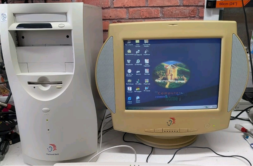 Vintage Packard Bell Tower PC, Pentium II 350MHz, Windows 98, Original