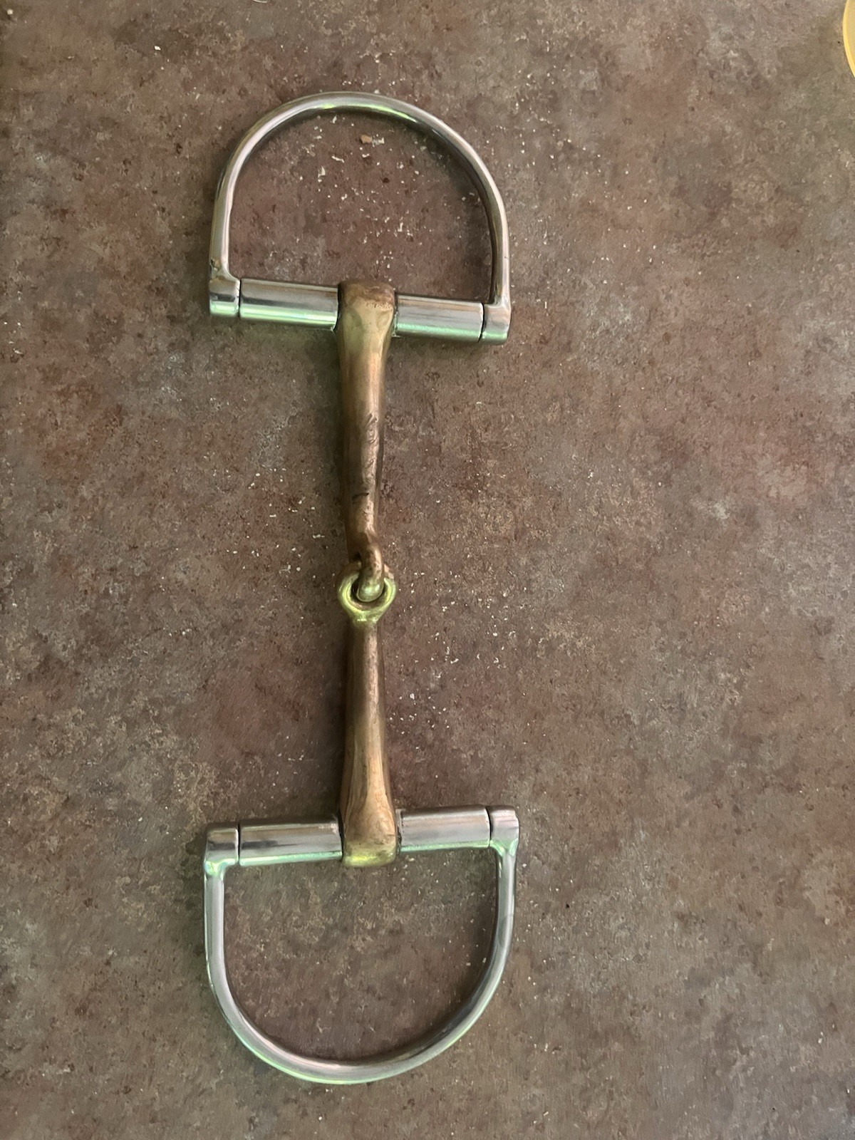 KK D ring Snaffle Single jointed.