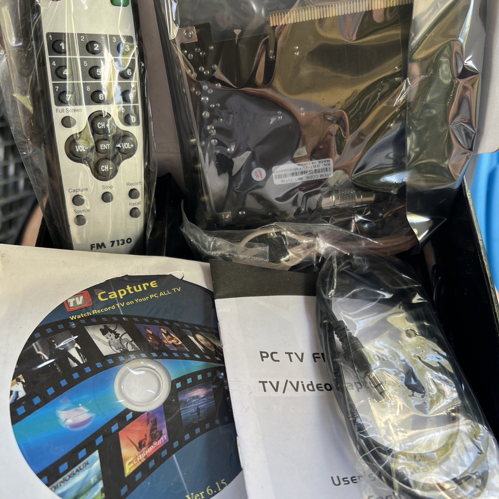 TV Tuner Video Capture Card & FM Radio + Remote Control - SBT-TVFM