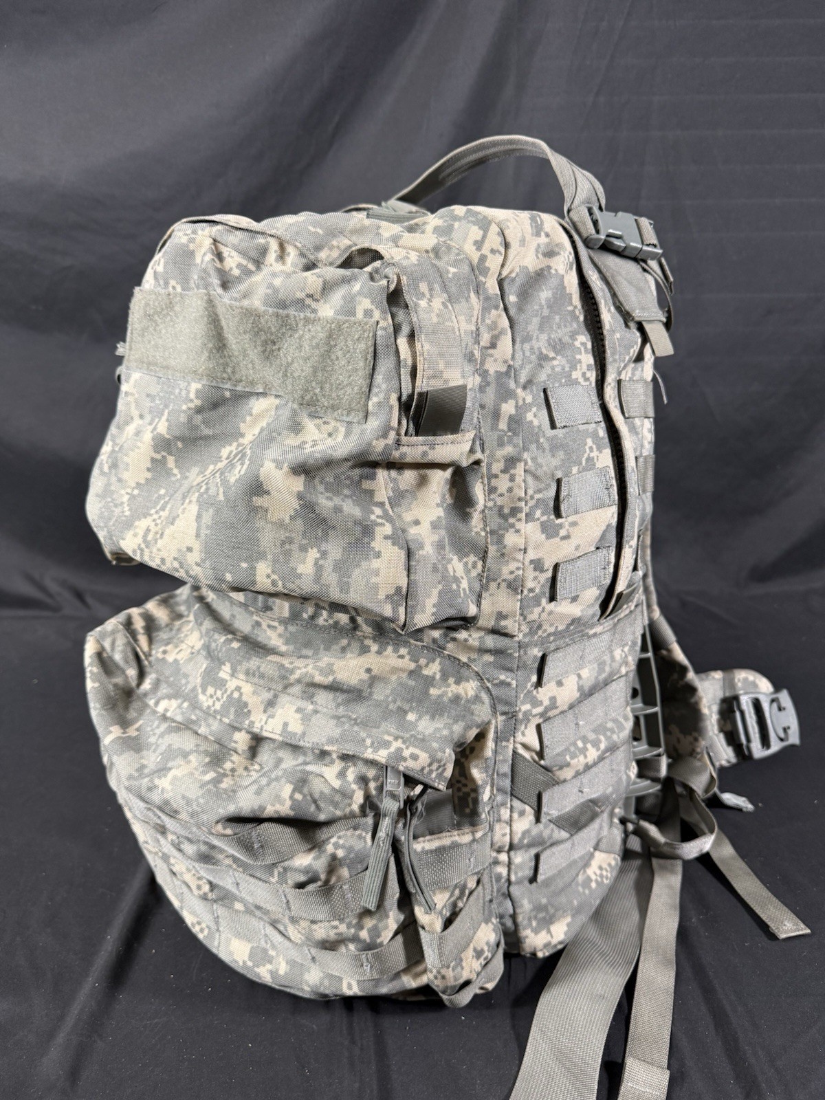 ACU Molle II Medium Ruck Pack Rucksack Complete W/ Straps, Frame & Kidney Pad