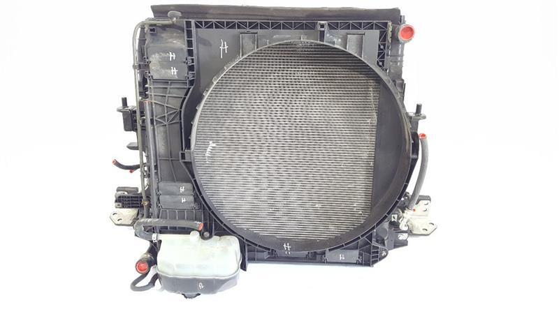Radiator Core Support Complete With Cooling OEM 11 12 Infiniti QX56