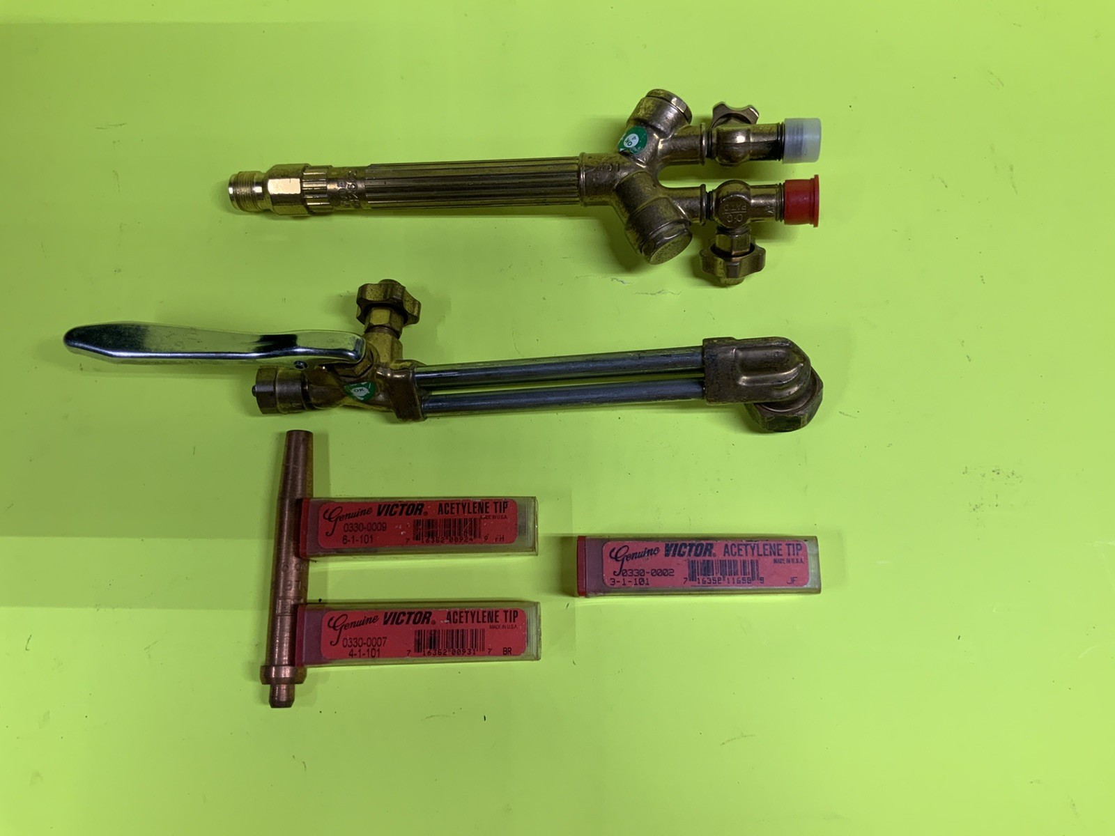 Victor Cutting Torch Set CA25 Attachment WH26FC Handle &4 tips