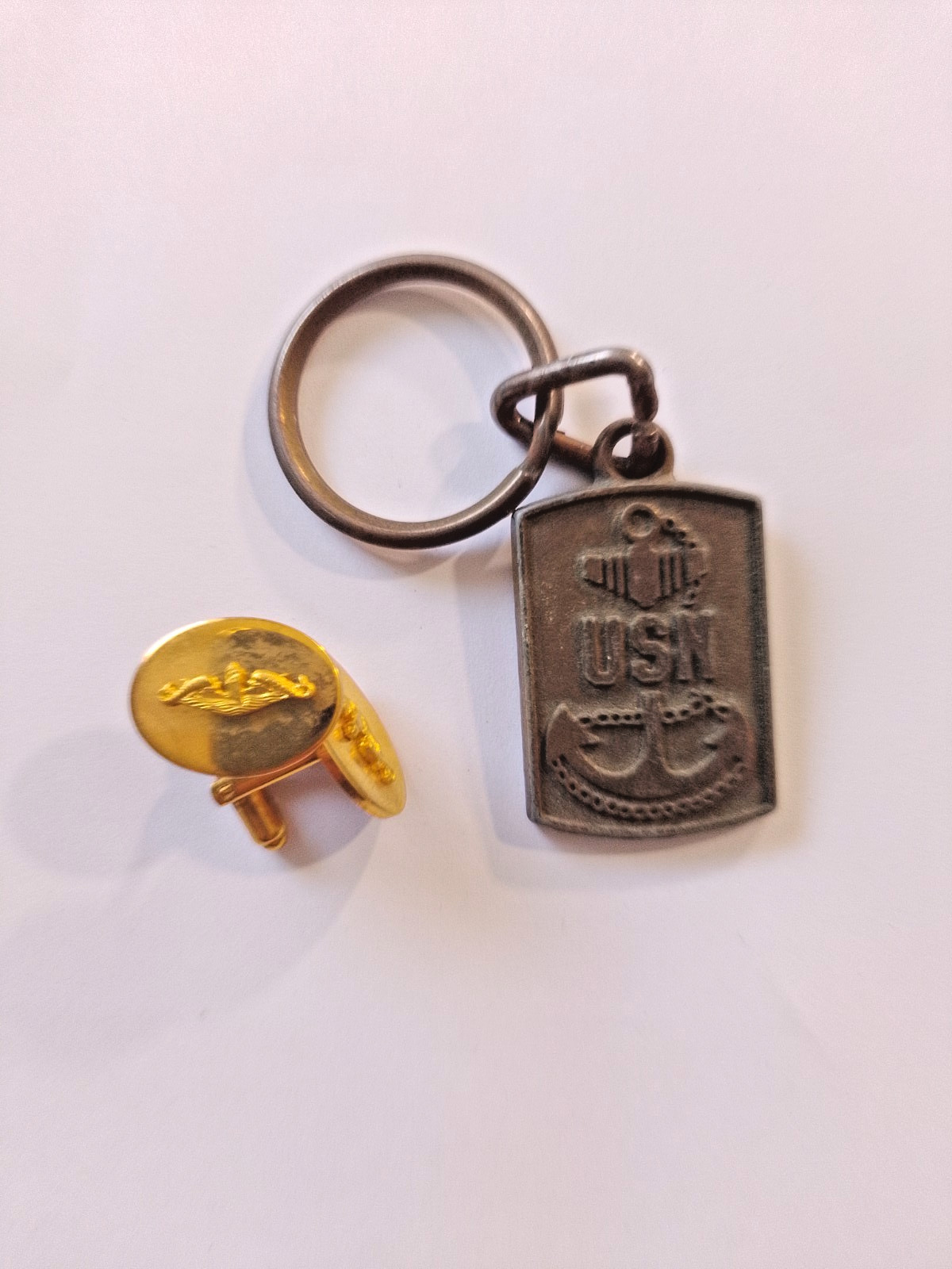 USN Navy keychain cufflink set as seen