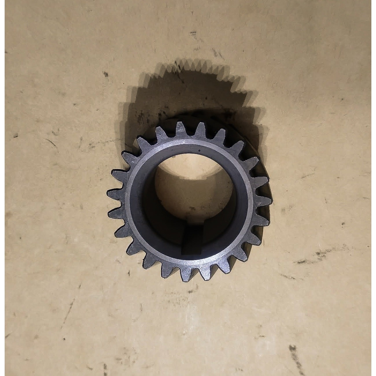 Kubota D722-E Crankshaft gear 15841-24110, 6670405 Used (936)