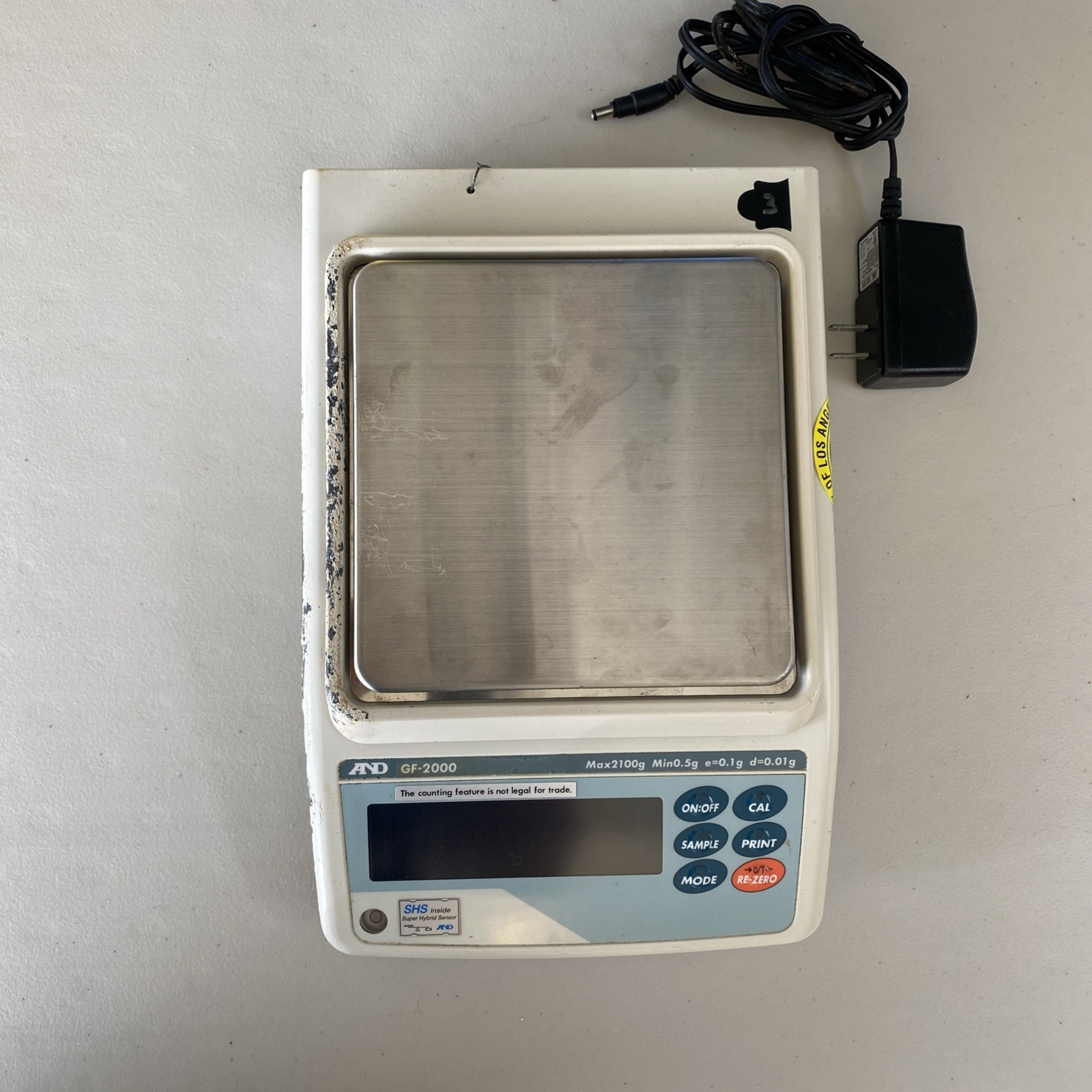 A&D GF-2000 Precision Lab Balance Compact Bench Scale Max 2100 g *(Read Descrip)