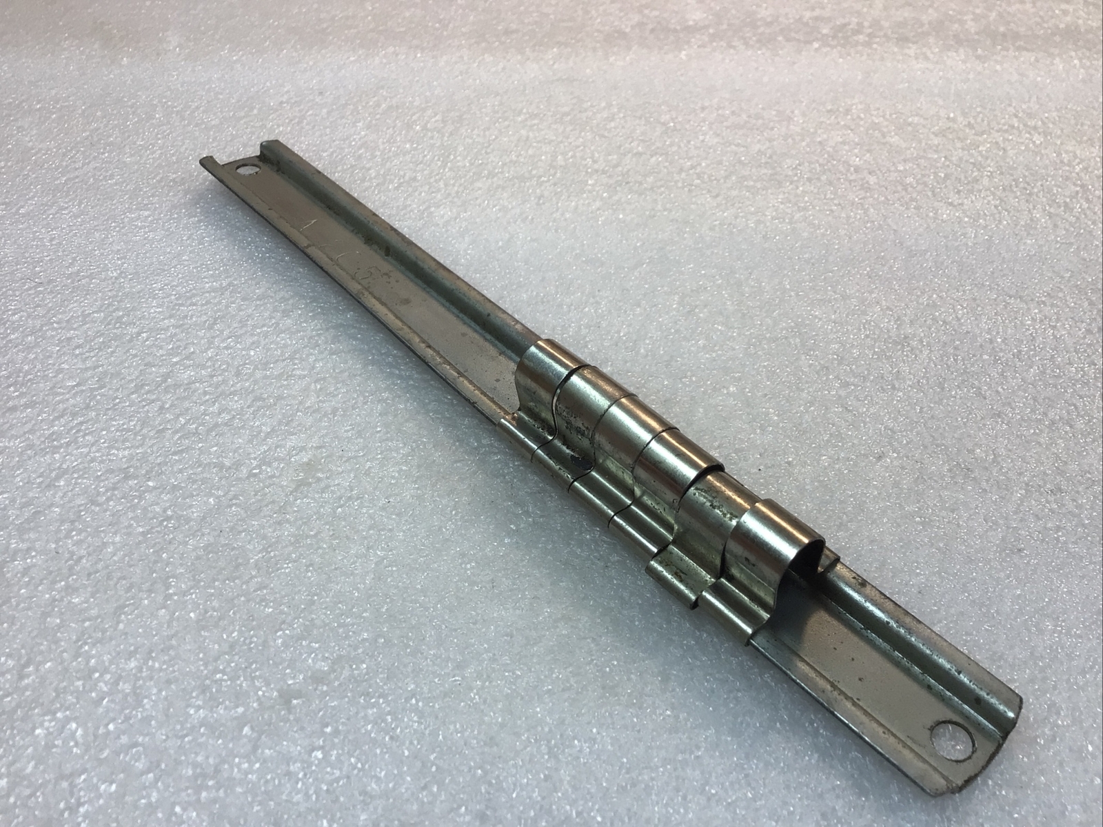 Snap On Tools#A265 - 7-1/2” Long, Socket Rail, With -(6) - 3/8” Clips, Nice-USA-