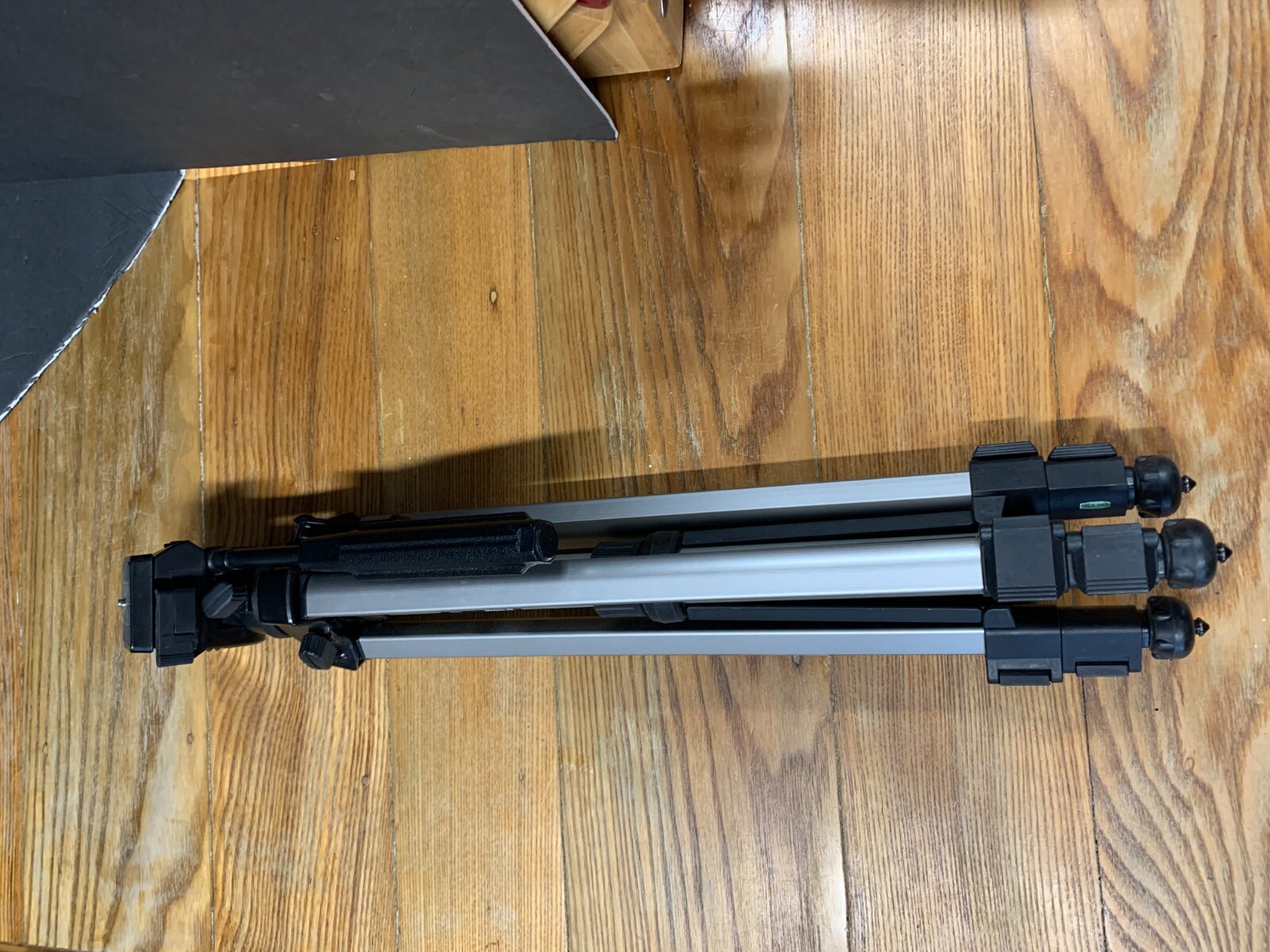 Samsonite 3000 Camera Collapsible Tripod Stand Portable and Light Weight